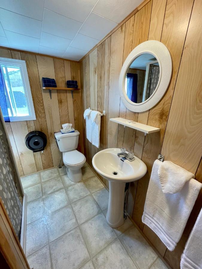 Chalets Bernatchez Mont Saint Pierre Bagian luar foto