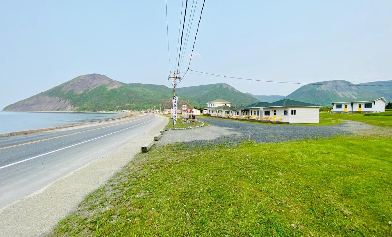 Chalets Bernatchez Mont Saint Pierre Bagian luar foto