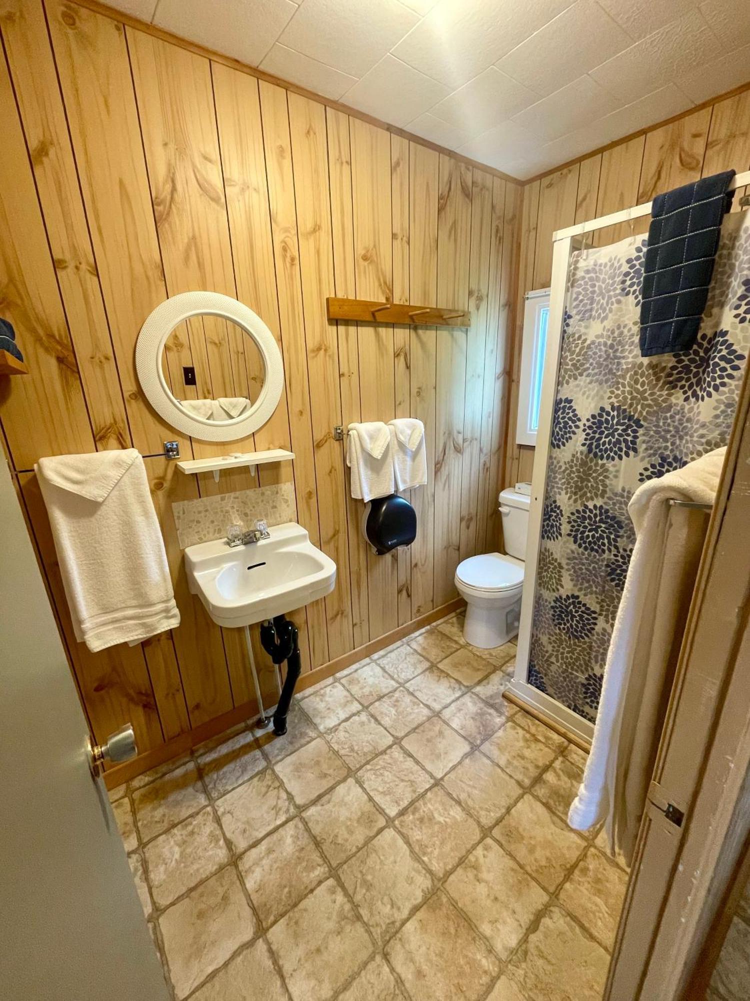Chalets Bernatchez Mont Saint Pierre Bagian luar foto